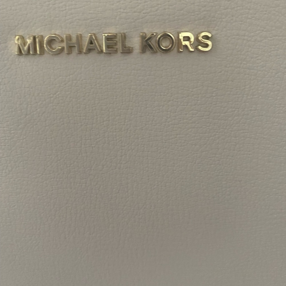 Michael Kors Handbag with wallet - Picture 5 of 16